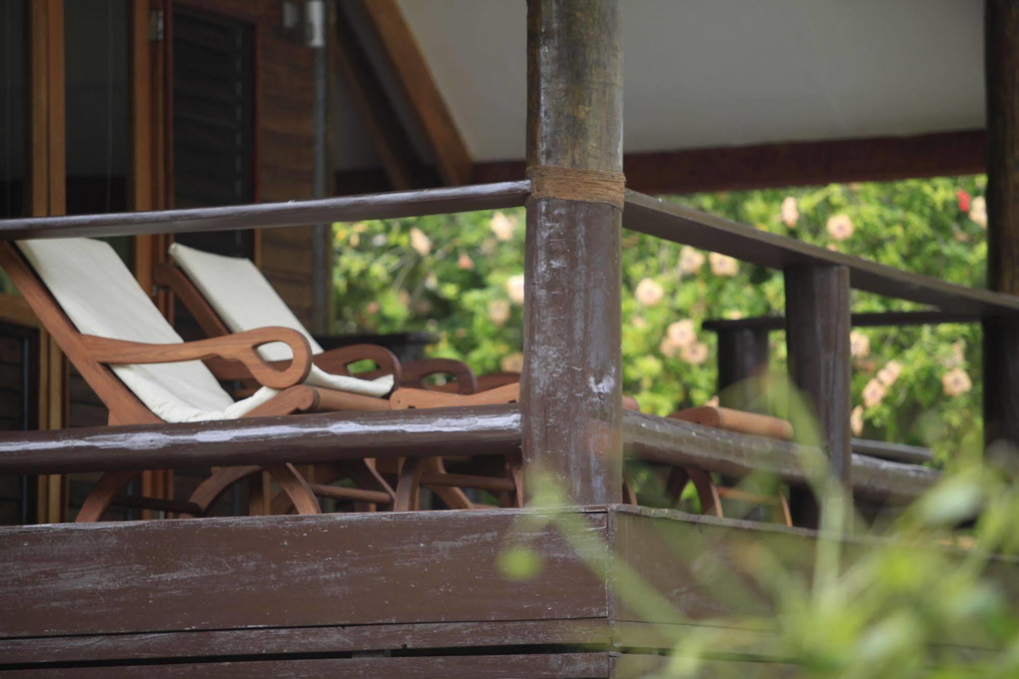 Viwa Island Resort Exterior foto